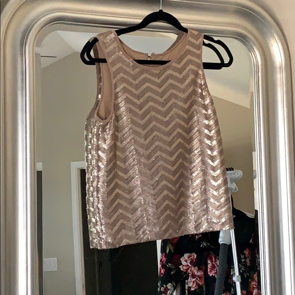 Bebe Sequin Shell - Picture 3 of 3